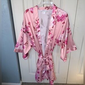 Icing brand pink floral robe
